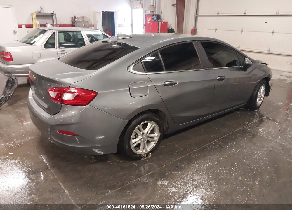 2018 CHEVROLET CRUZE LT AUTO VIN: 1G1BE5SM8J7147899