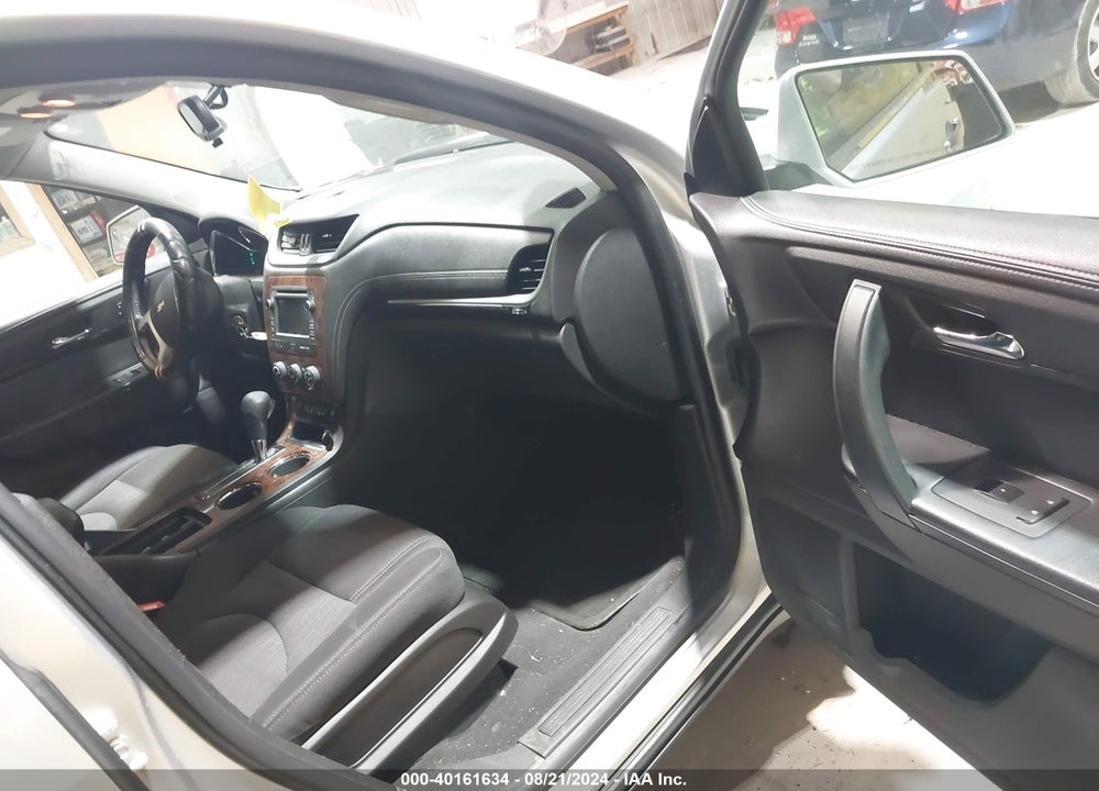 2014 CHEVROLET TRAVERSE 1LT VIN: 1GNKVGKD0EJ136589