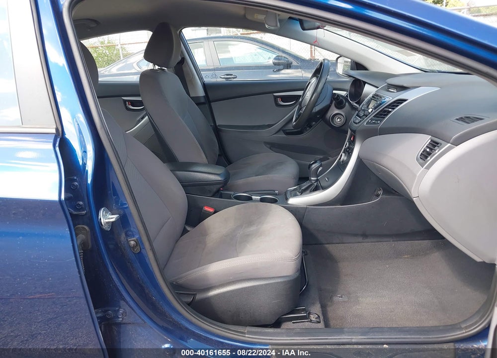 2016 HYUNDAI ELANTRA SE VIN: 5NPDH4AE1GH673937