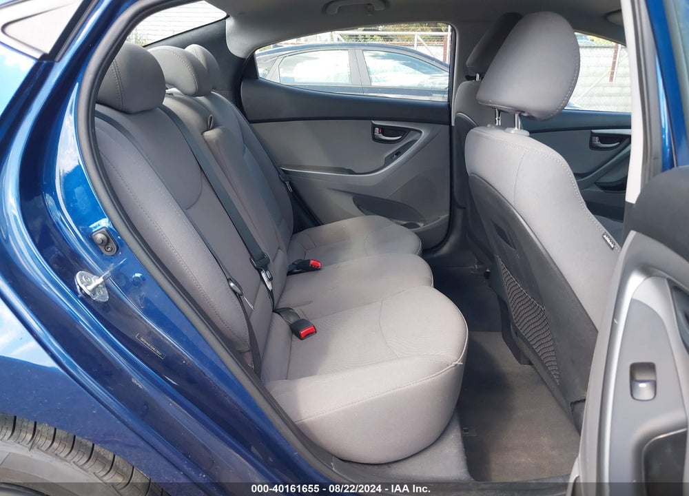 2016 HYUNDAI ELANTRA SE VIN: 5NPDH4AE1GH673937