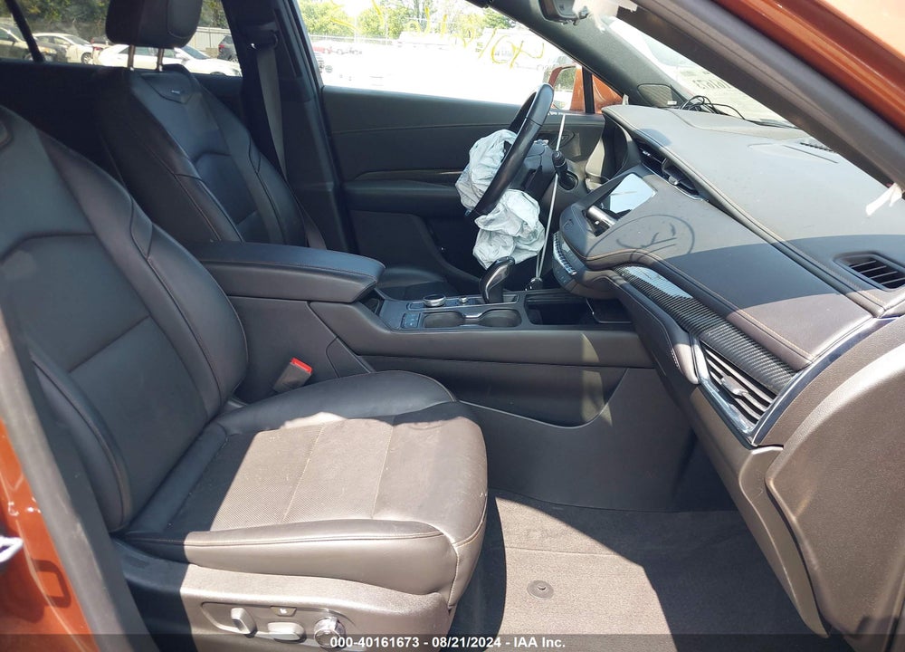 2019 CADILLAC XT4 SPORT VIN: 1GYFZFR42KF100037
