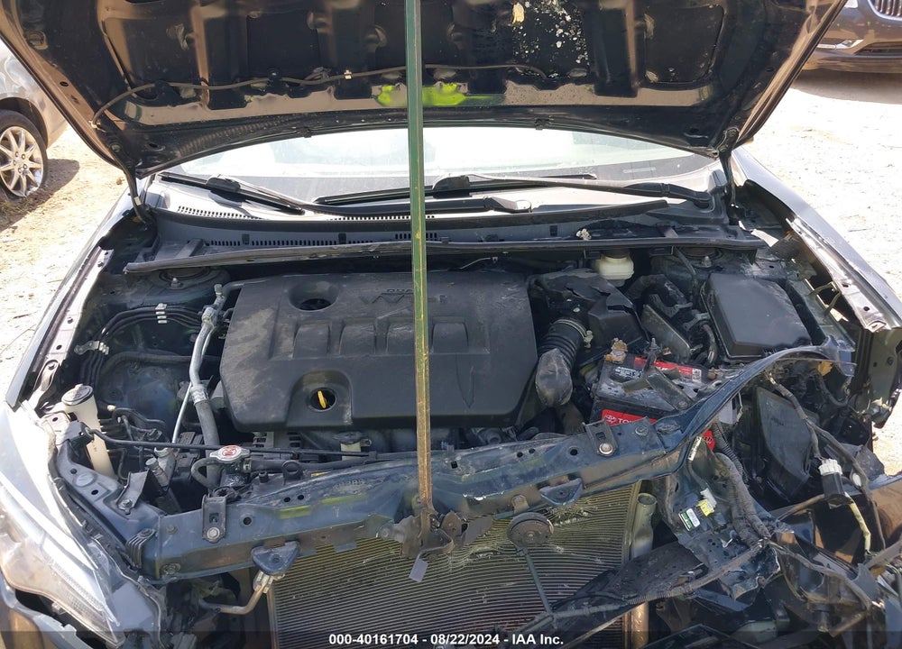 2018 TOYOTA COROLLA LE VIN: 5YFBURHE2JP845652