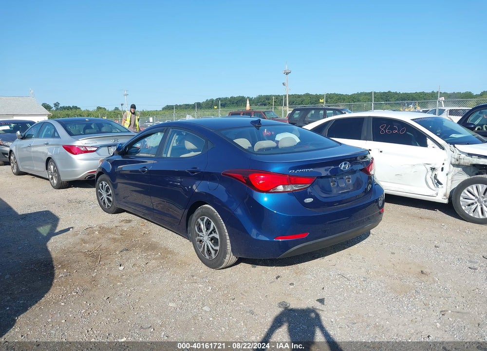 2016 HYUNDAI ELANTRA SE VIN: 5NPDH4AEXGH761899