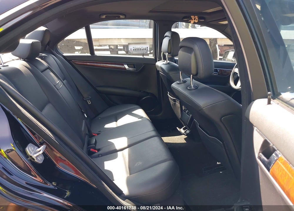 2011 MERCEDES-BENZ C 300 VIN: WDDGF8BB0BR133615