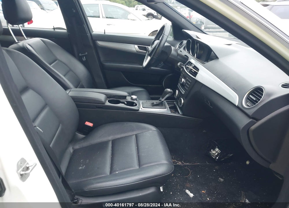 2014 MERCEDES-BENZ C 300 LUXURY 4MATIC/SPORT 4MATIC VIN: WDDGF8AB3EA943082