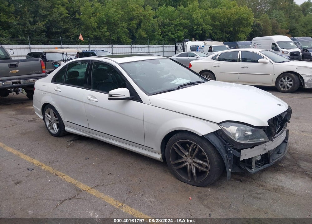 2014 MERCEDES-BENZ C 300 LUXURY 4MATIC/SPORT 4MATIC VIN: WDDGF8AB3EA943082