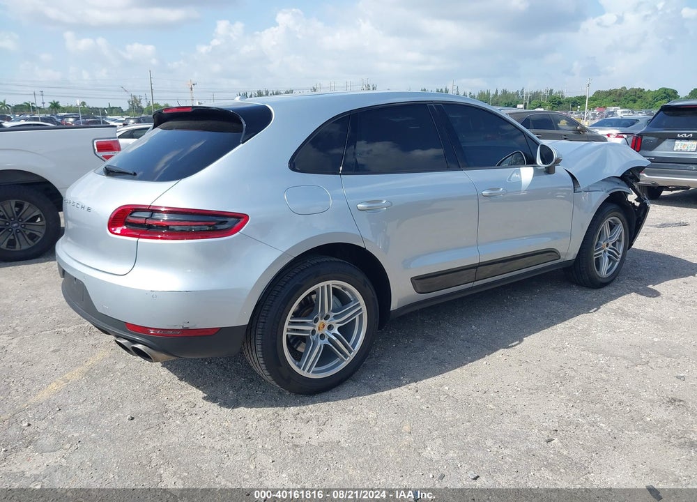 2015 PORSCHE MACAN S VIN: WP1AB2A5XFLB59568