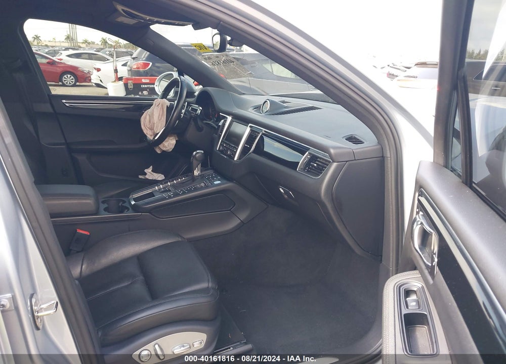 2015 PORSCHE MACAN S VIN: WP1AB2A5XFLB59568