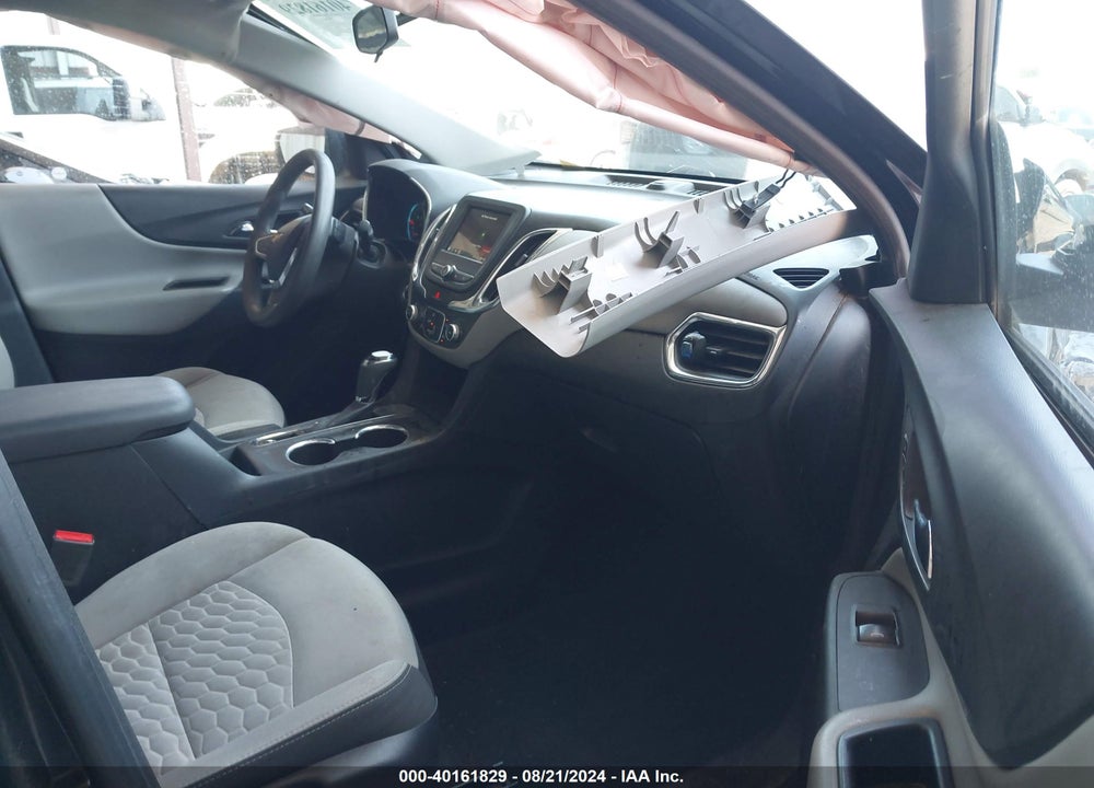 2019 CHEVROLET EQUINOX LT VIN: 2GNAXKEV6K6169229