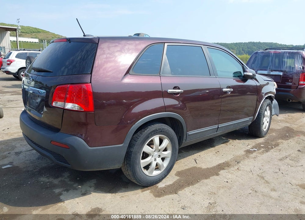 2011 KIA SORENTO LX VIN: 5XYKT3A17BG079771