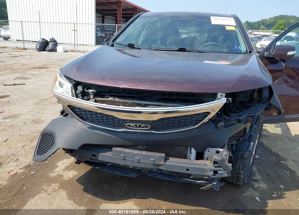 2011 KIA SORENTO LX VIN: 5XYKT3A17BG079771