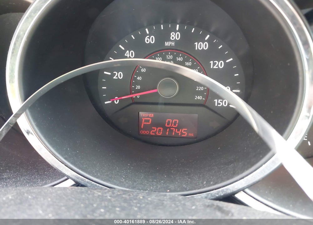 2011 KIA SORENTO LX VIN: 5XYKT3A17BG079771