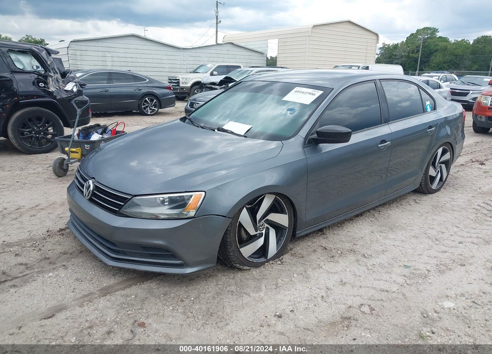 2015 VOLKSWAGEN JETTA 1.8T SE VIN: 3VWD17AJXFM411942