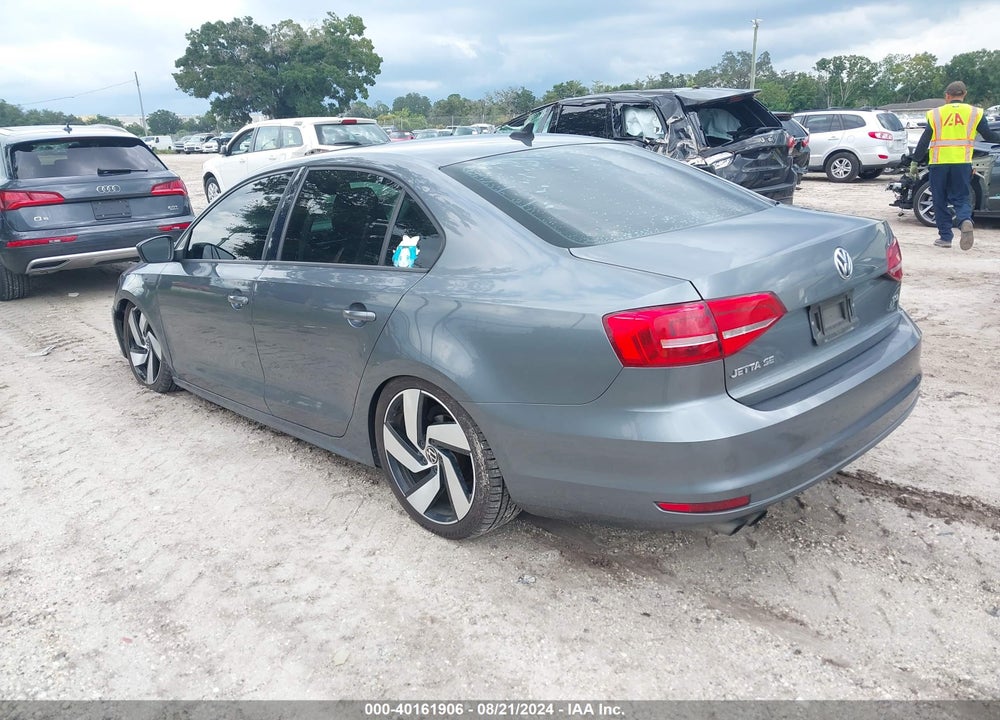 2015 VOLKSWAGEN JETTA 1.8T SE VIN: 3VWD17AJXFM411942