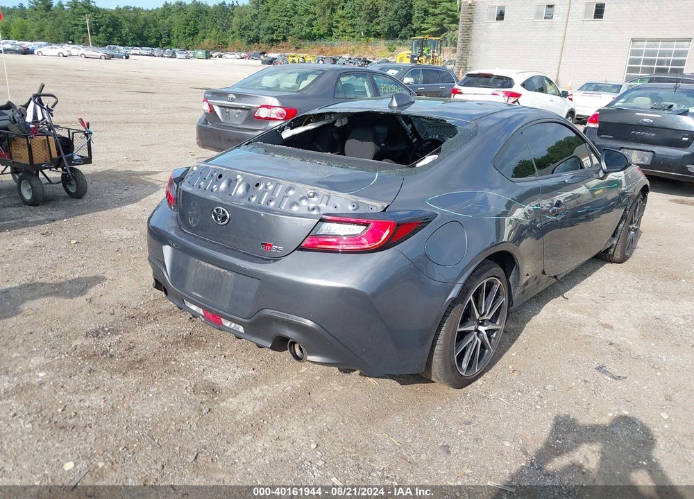 2022 TOYOTA GR86 VIN: JF1ZNBB14N9757678