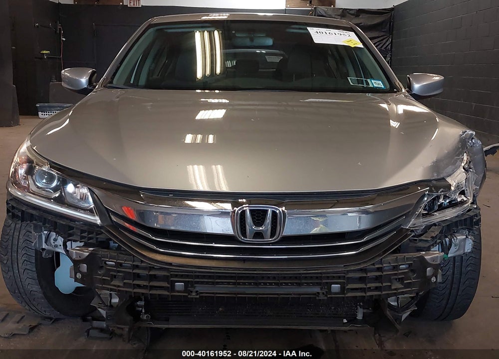 2017 HONDA ACCORD VIN: 1HGCR2F31HA252282