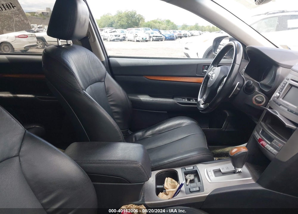 2013 SUBARU OUTBACK 2.5I LIMITED VIN: 4S4BRBKC8D3216227