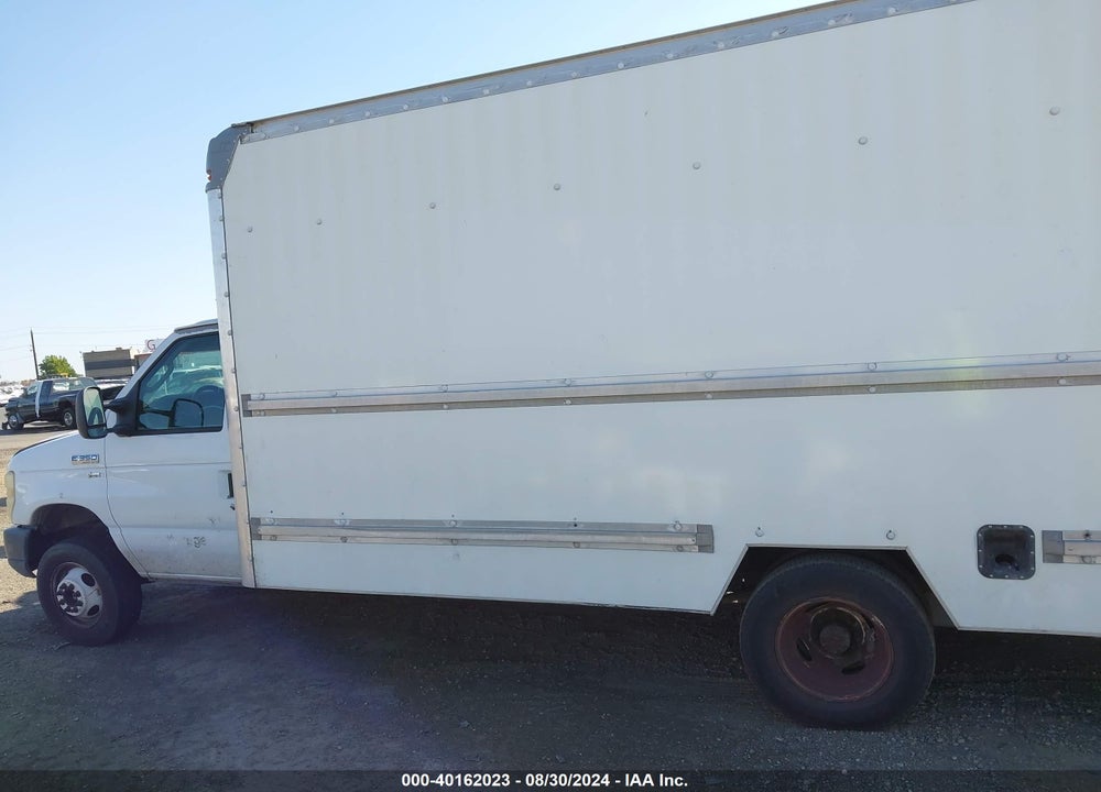 2009 FORD E-350 CUTAWAY VIN: 1FDWE35L29DA36998