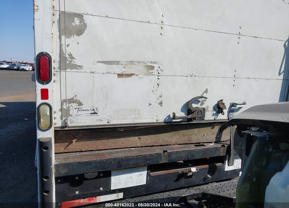 2009 FORD E-350 CUTAWAY VIN: 1FDWE35L29DA36998