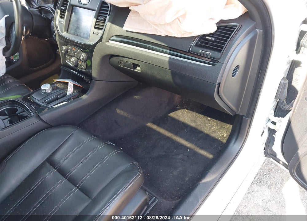 2018 CHRYSLER 300 300S VIN: 2C3CCABG2JH269848