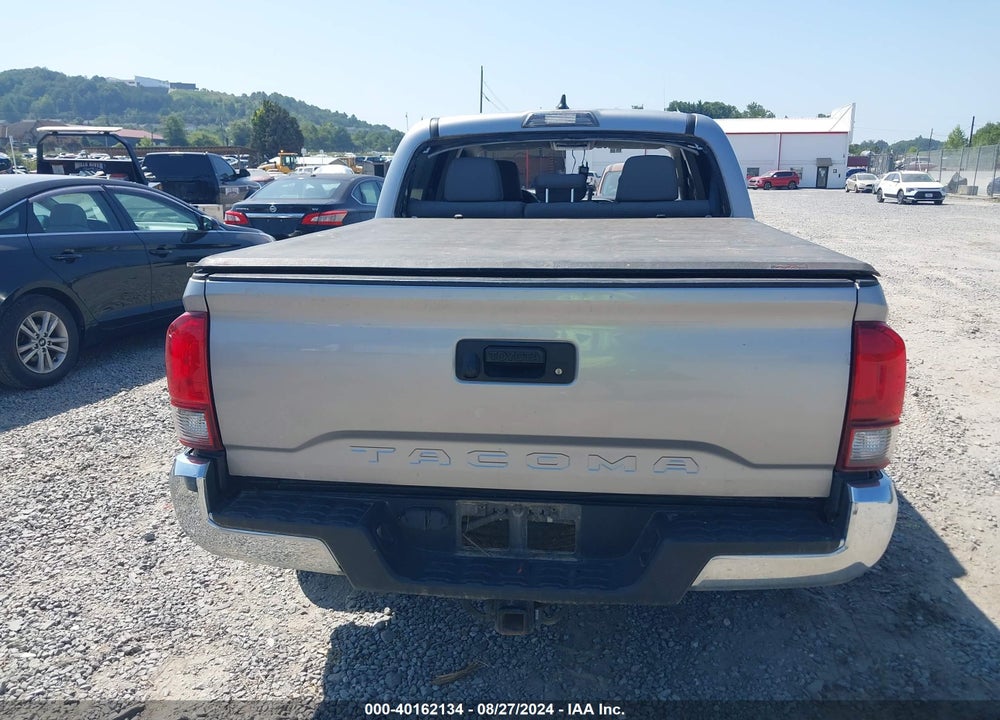 2018 TOYOTA TACOMA SR5 V6 VIN: 3TMAZ5CN9JM075311