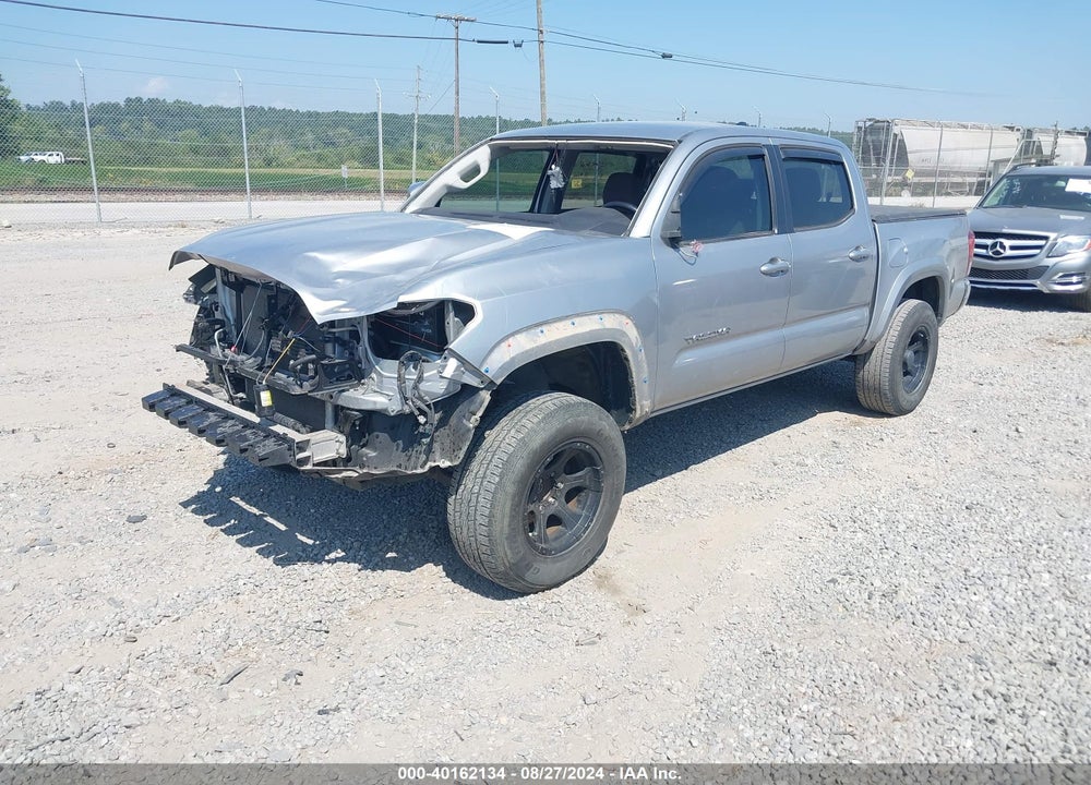 2018 TOYOTA TACOMA SR5 V6 VIN: 3TMAZ5CN9JM075311