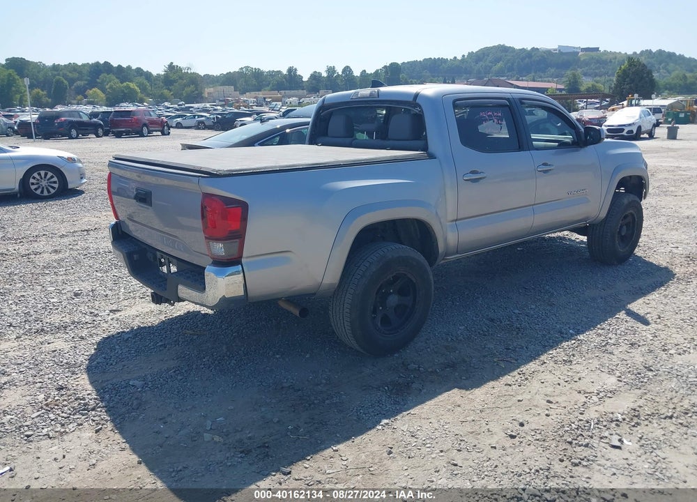 2018 TOYOTA TACOMA SR5 V6 VIN: 3TMAZ5CN9JM075311