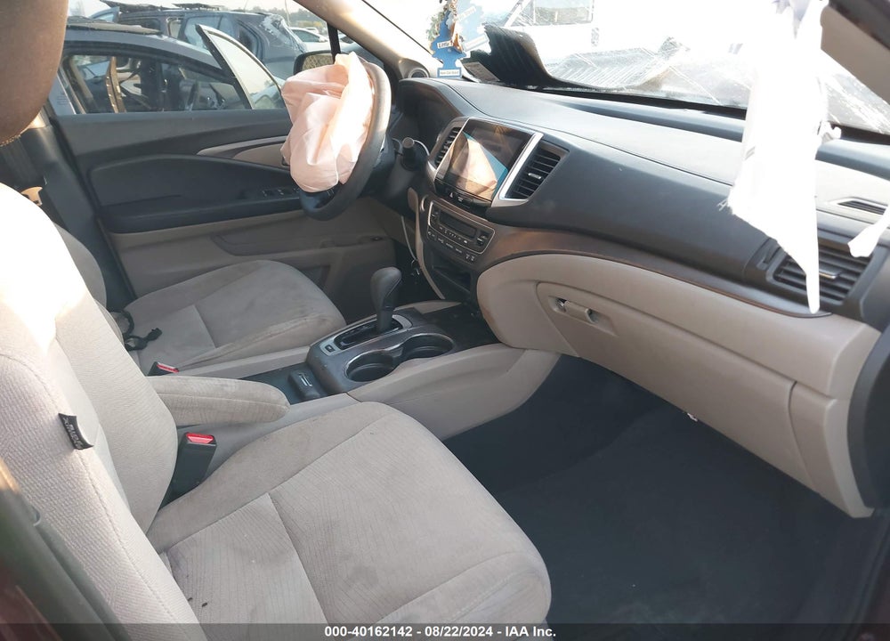 2018 HONDA PILOT EX VIN: 5FNYF5H3XJB030607