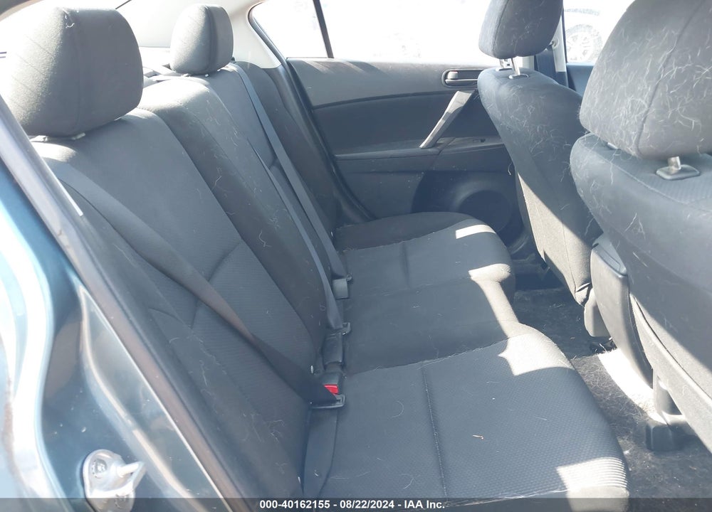 2011 MAZDA 3 I SPORT VIN: JM1BL1UG4B1399036