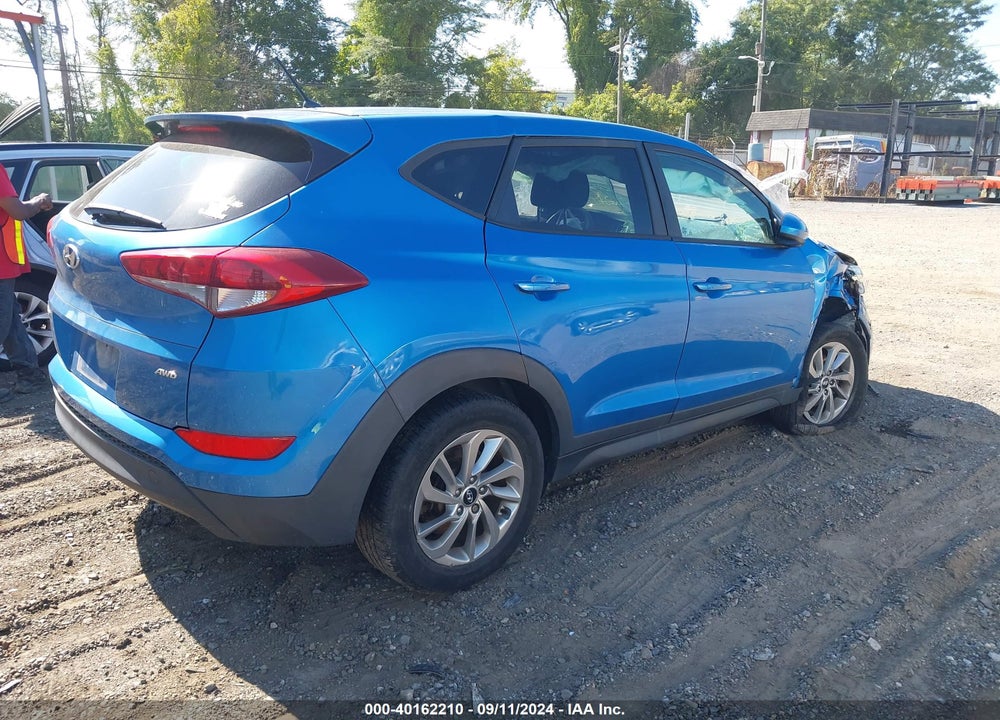 2018 HYUNDAI TUCSON SE VIN: KM8J2CA42JU635034
