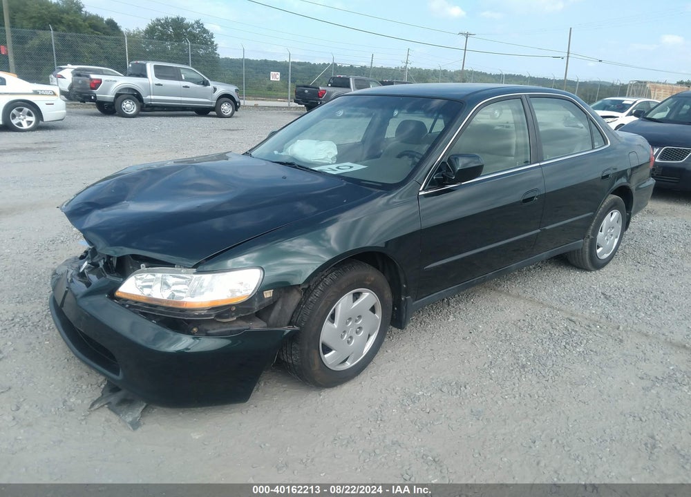 2000 HONDA ACCORD 3.0 LX VIN: 1HGCG1645YA037626