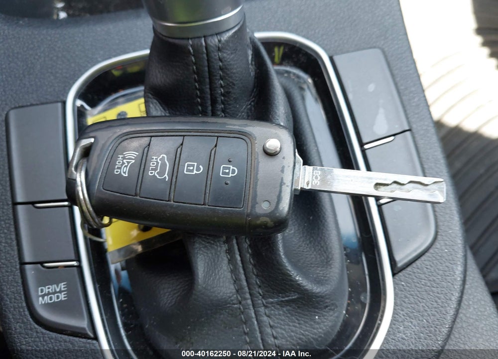 2018 HYUNDAI ELANTRA GT VIN: KMHH35LE9JU010496