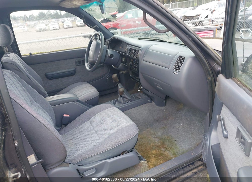 1999 TOYOTA TACOMA VIN: 4TAPM62N3XZ492152