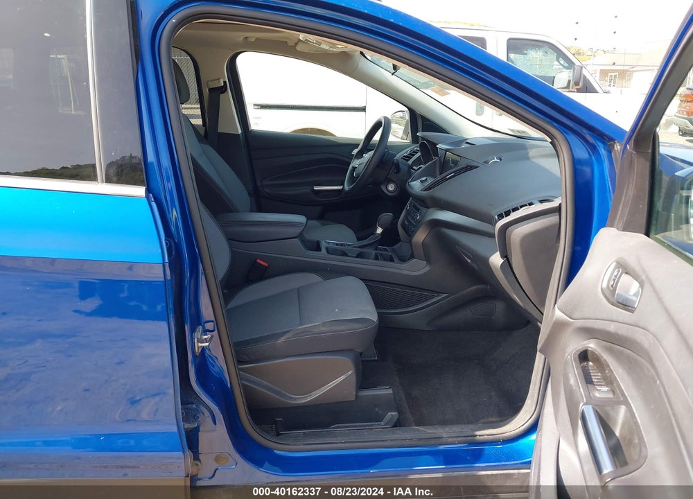 2017 FORD ESCAPE SE VIN: 1FMCU9G9XHUE68005