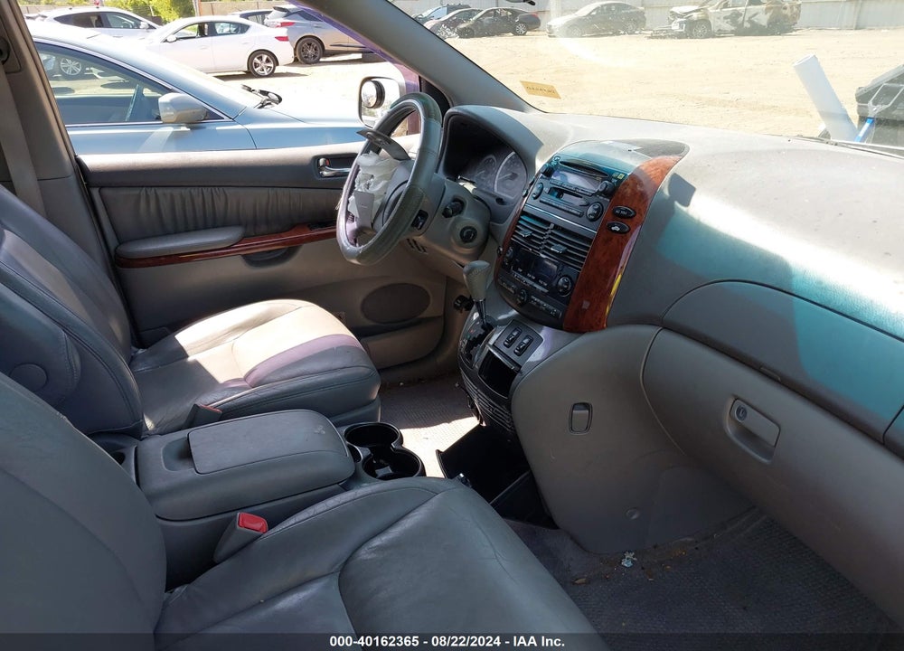 2005 TOYOTA SIENNA XLE VIN: 5TDZA22C45S295924