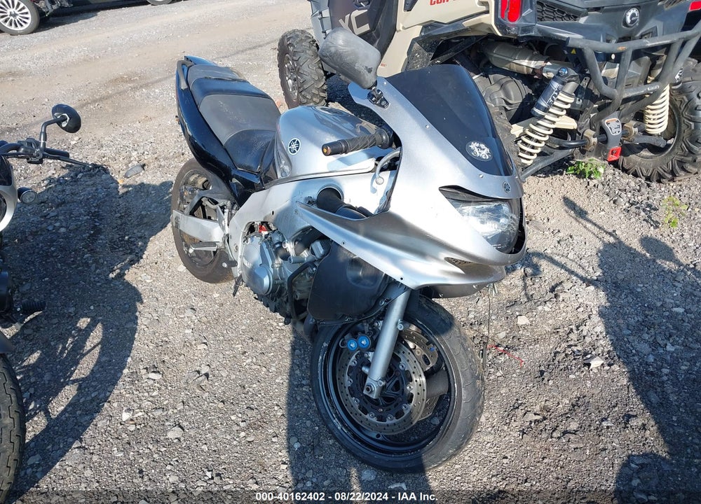 2003 YAMAHA YZF600 R VIN: JYA5AHE033A037158