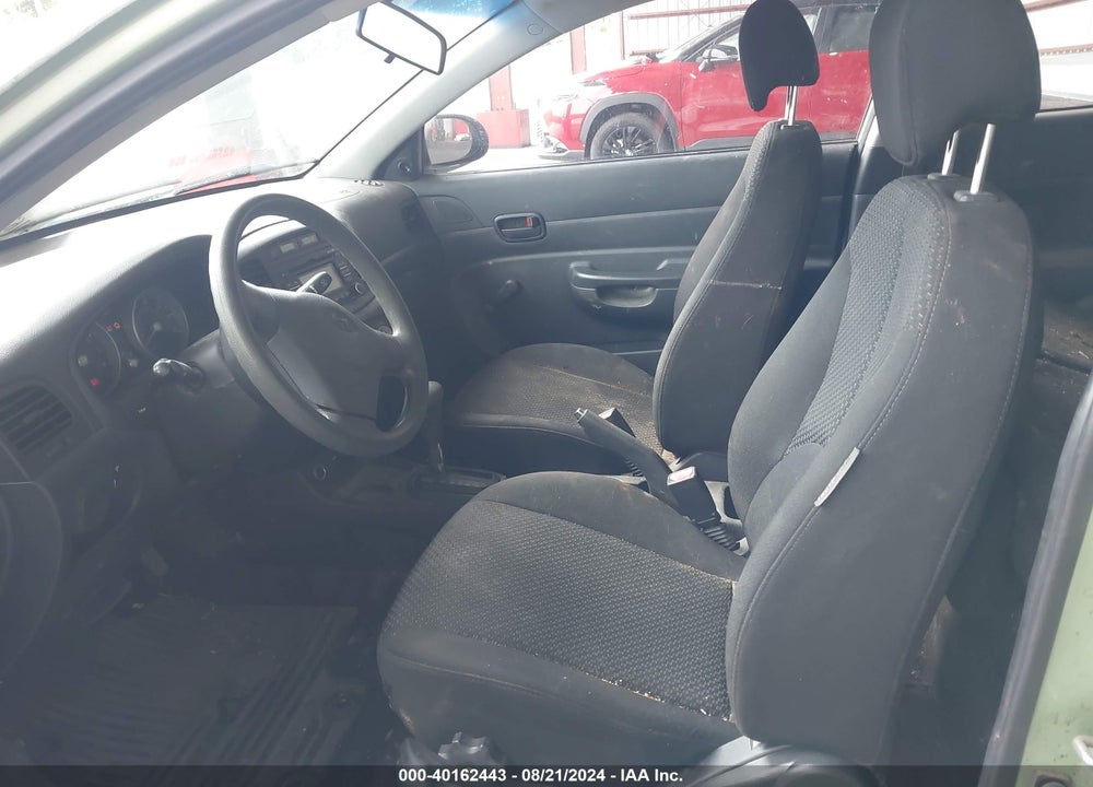 2009 HYUNDAI ACCENT GS VIN: KMHCM36C79U113630
