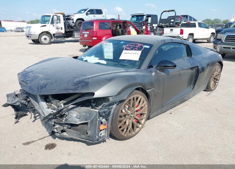2018 AUDI R8 5.2 V10 VIN: WUABAAFXXJ7902277