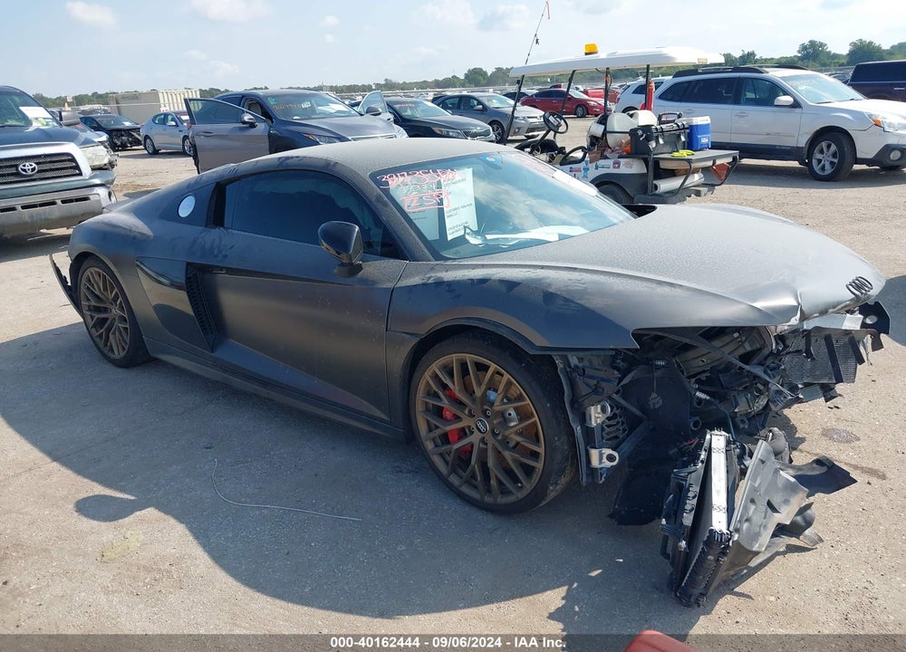 2018 AUDI R8 5.2 V10 VIN: WUABAAFXXJ7902277