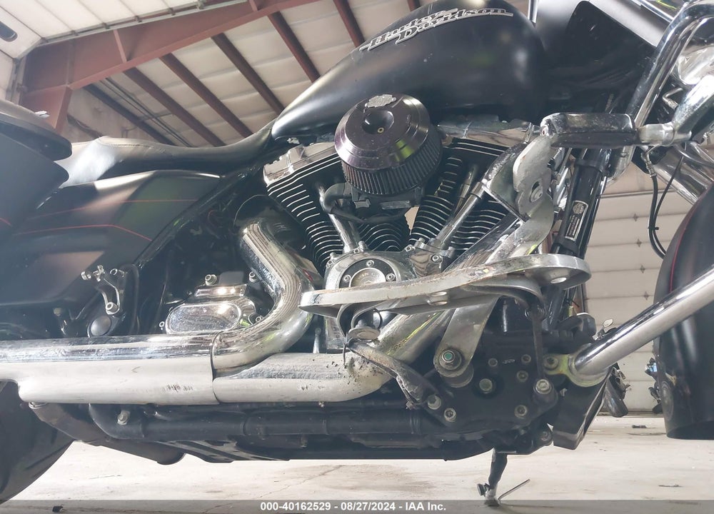 2016 HARLEY-DAVIDSON FLHXS STREET GLIDE SPECIAL VIN: 1HD1KRM14GB646550