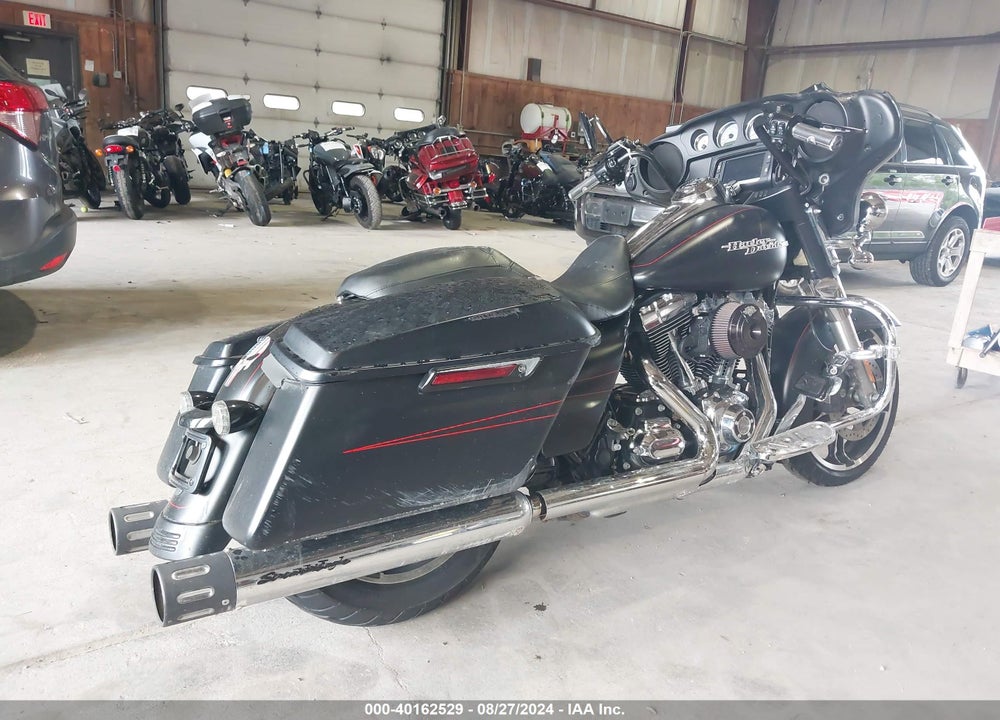 2016 HARLEY-DAVIDSON FLHXS STREET GLIDE SPECIAL VIN: 1HD1KRM14GB646550