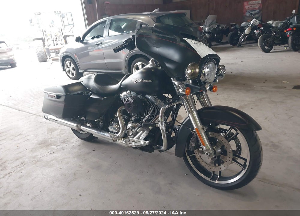 2016 HARLEY-DAVIDSON FLHXS STREET GLIDE SPECIAL VIN: 1HD1KRM14GB646550