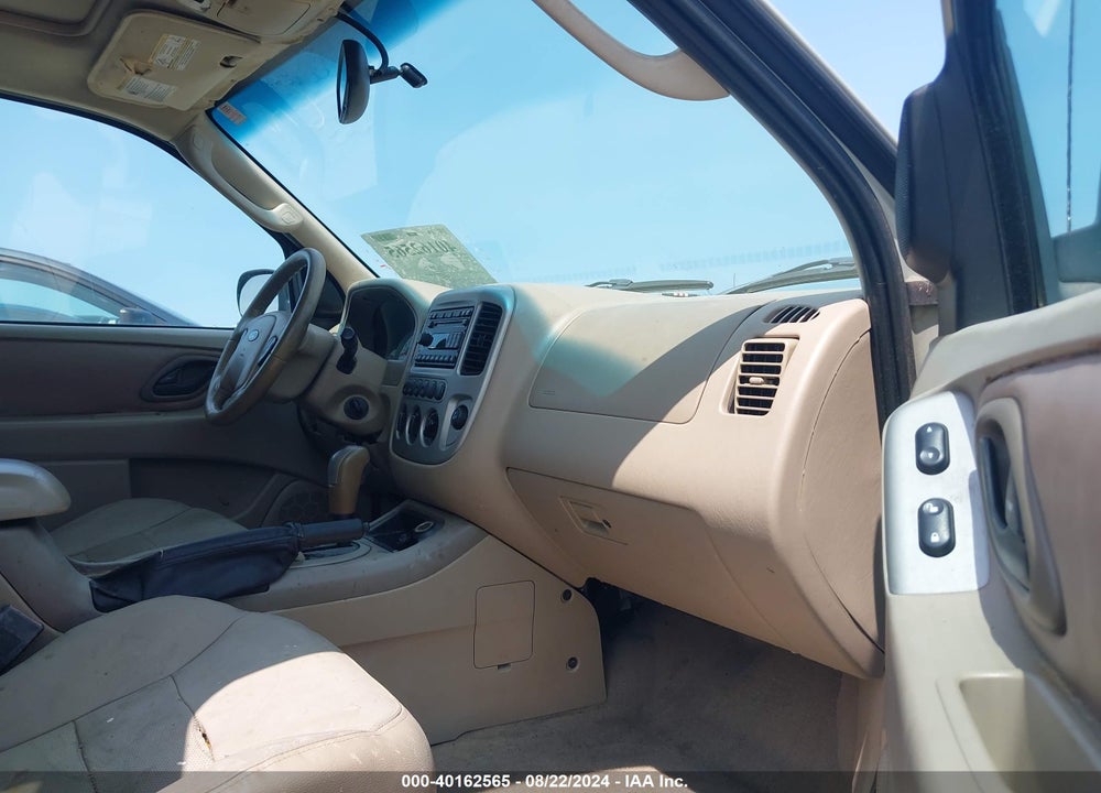 2005 FORD ESCAPE LIMITED VIN: 1FMYU94155KD75260