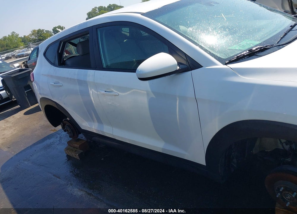 2020 HYUNDAI TUCSON SE VIN: KM8J23A4XLU096696