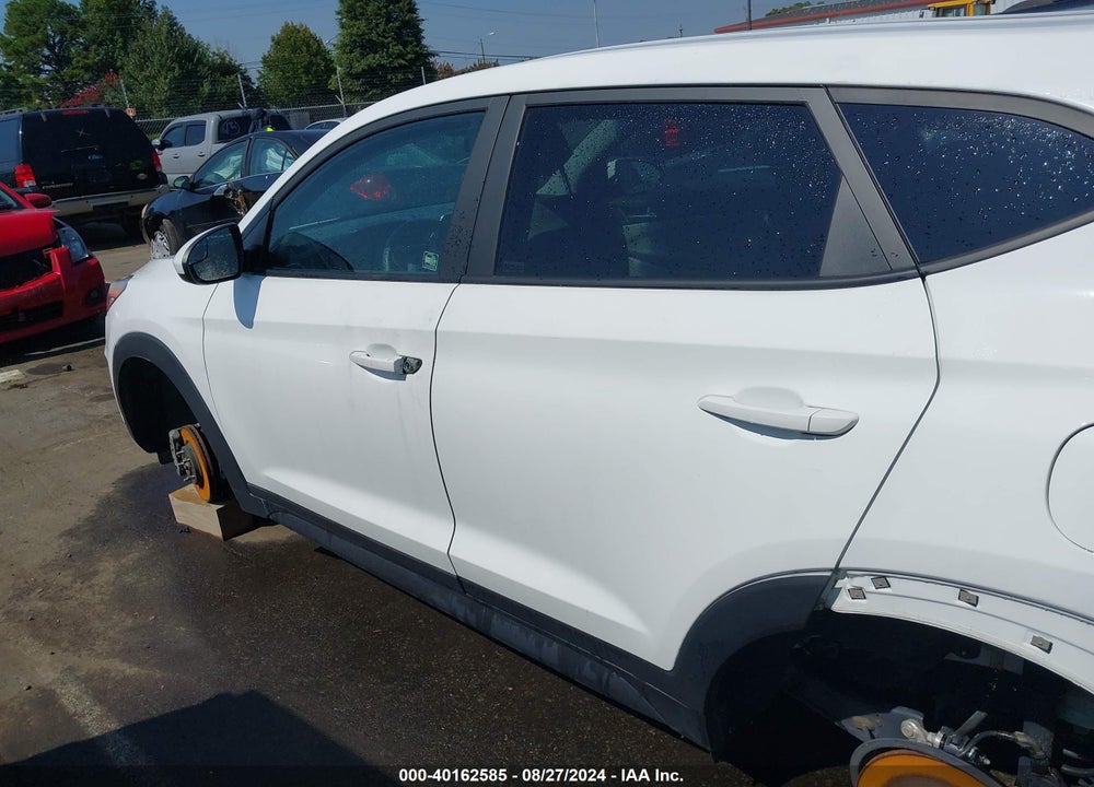 2020 HYUNDAI TUCSON SE VIN: KM8J23A4XLU096696
