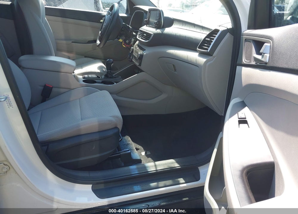 2020 HYUNDAI TUCSON SE VIN: KM8J23A4XLU096696