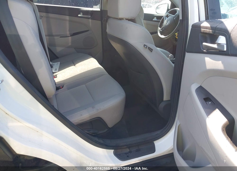 2020 HYUNDAI TUCSON SE VIN: KM8J23A4XLU096696