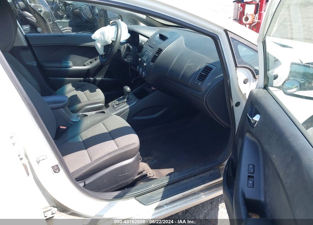 2016 KIA FORTE LX VIN: KNAFX4A67G5521792