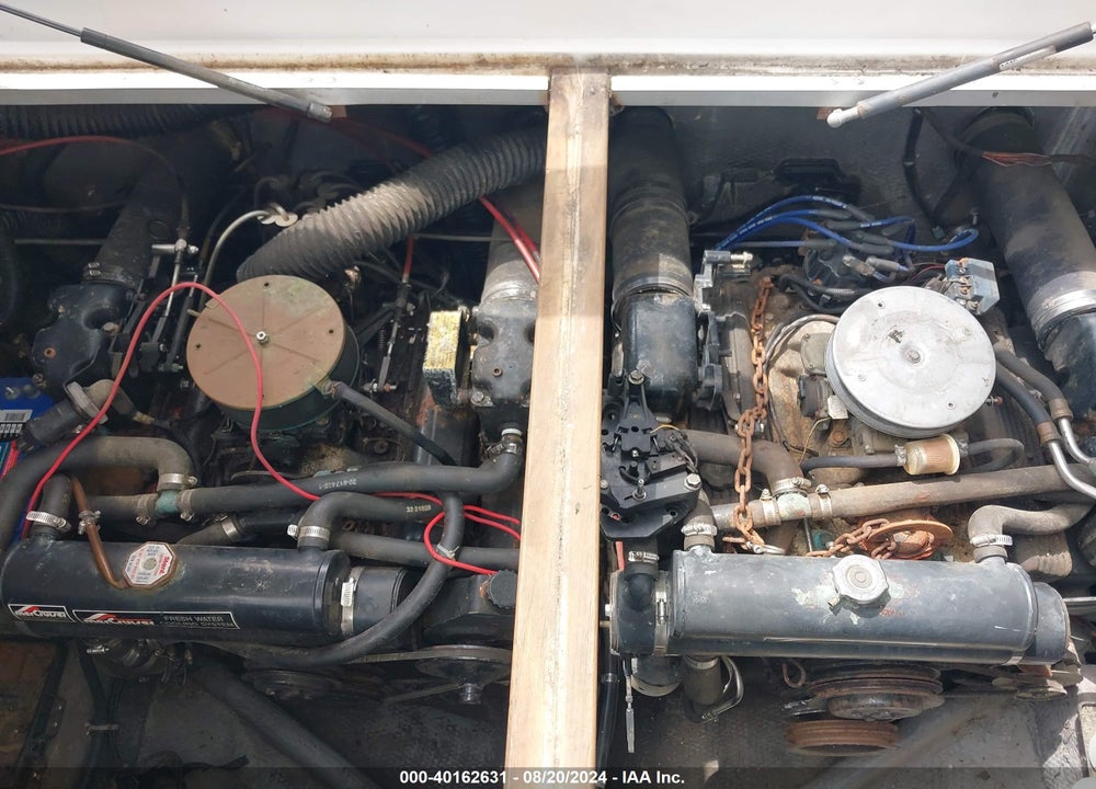 1988 CHRIS CRAFT STINGER VIN: CCBAF131I788