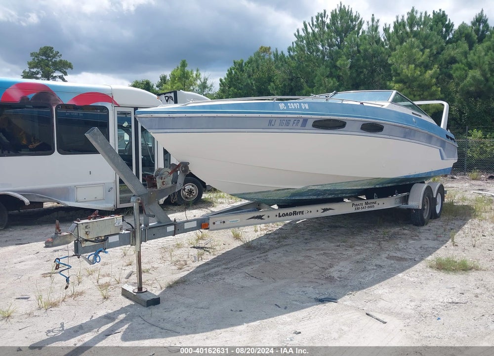 1988 CHRIS CRAFT STINGER VIN: CCBAF131I788
